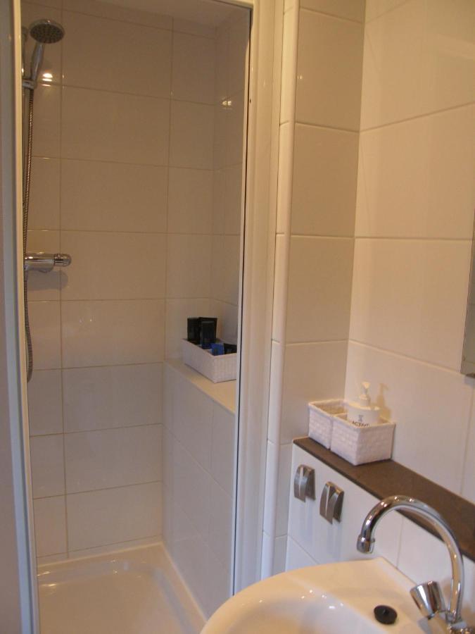 Janz Bed & Breakfast Capelle aan den IJssel Exterior photo